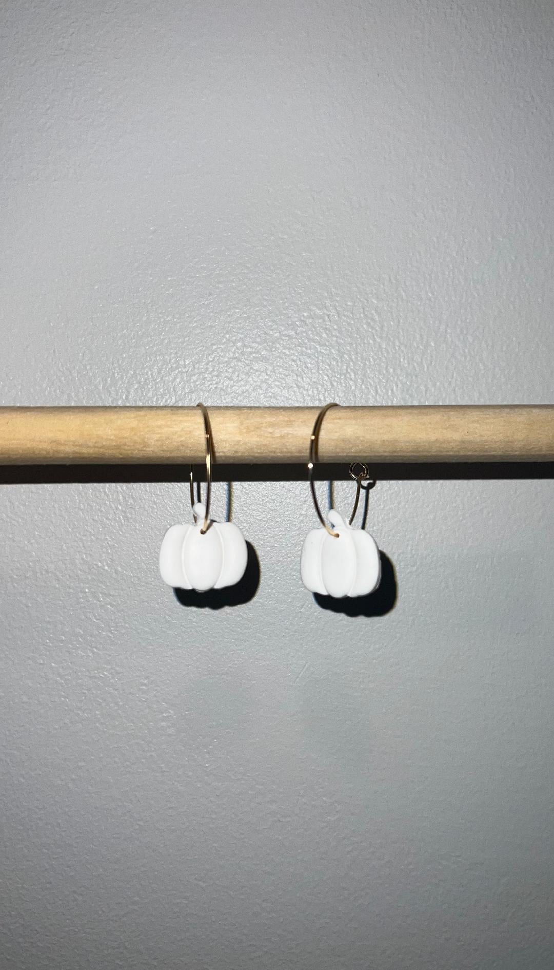 White pumpkin hoops
