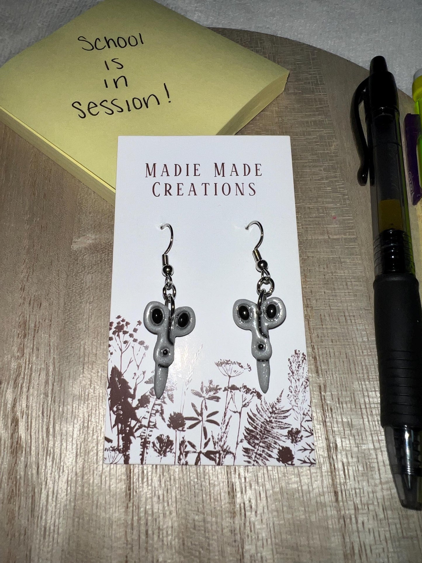 Scissor dangle earrings