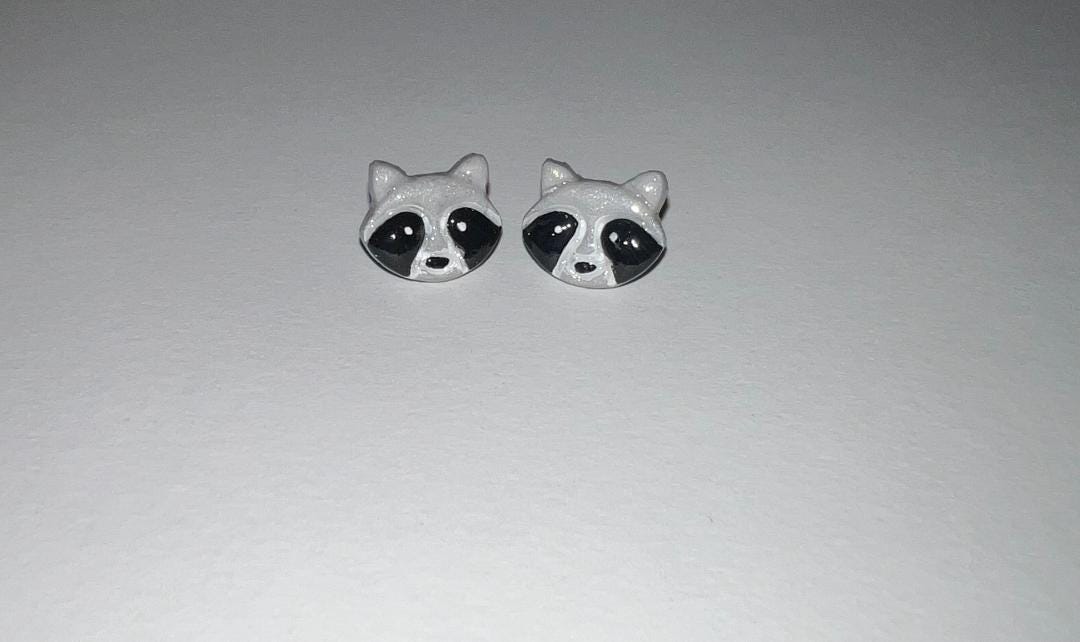 Raccoon studs