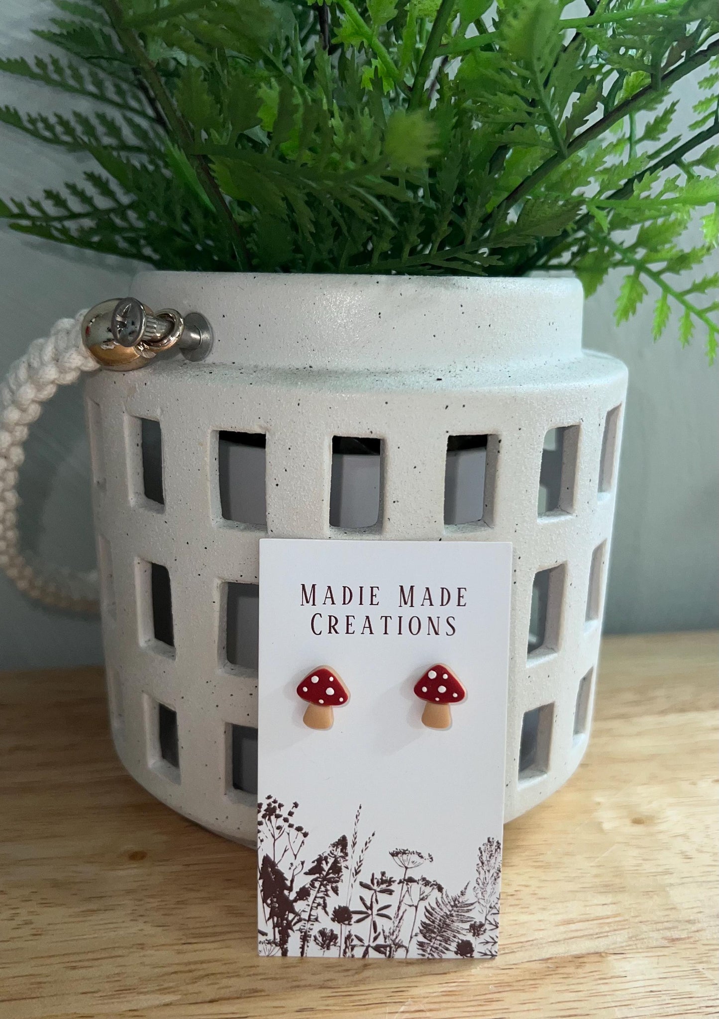 Mushroom studs