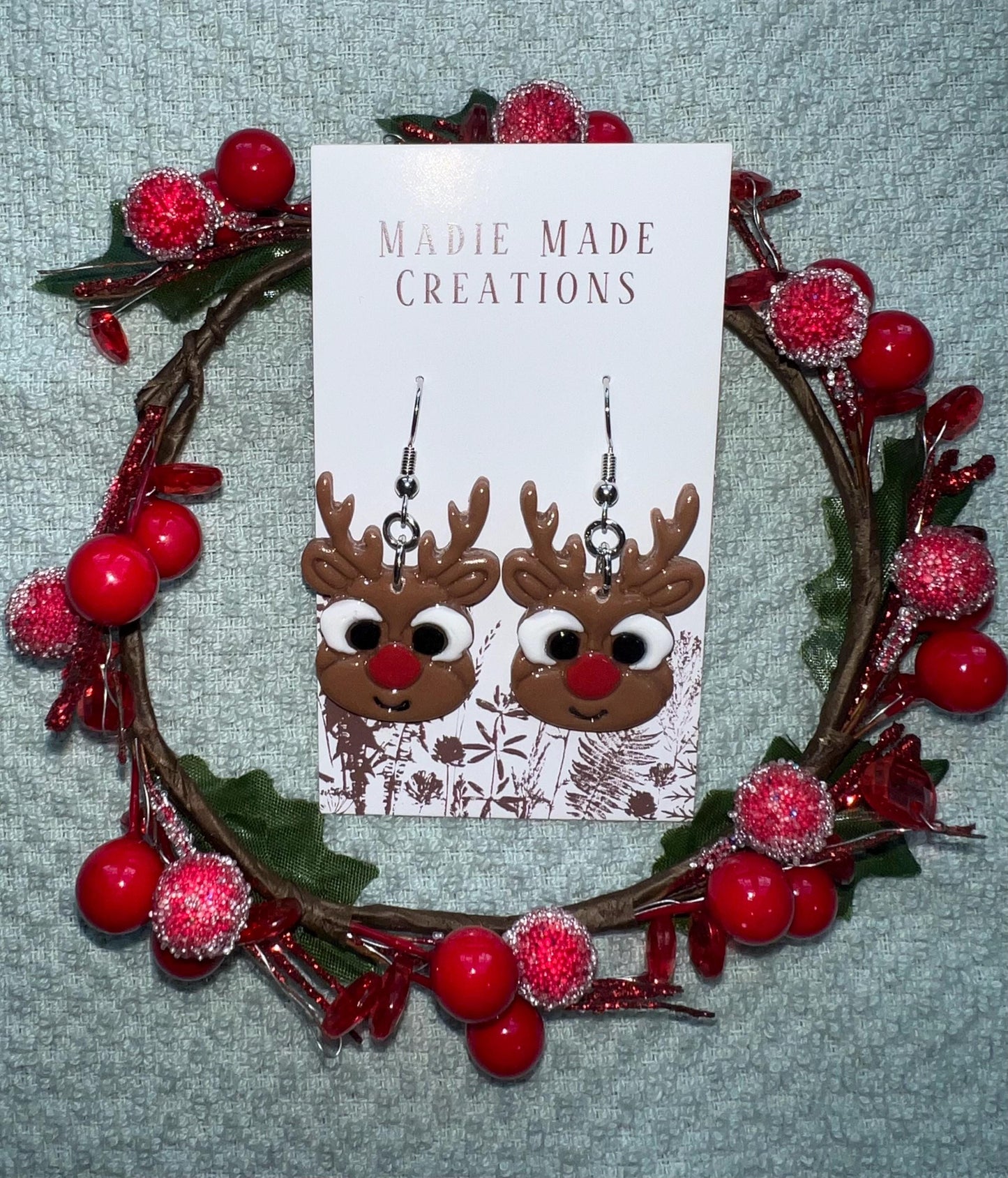 Reindeer face dangle earrings