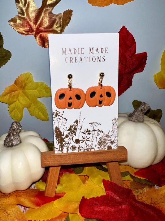 Jack-o’-lantern studs