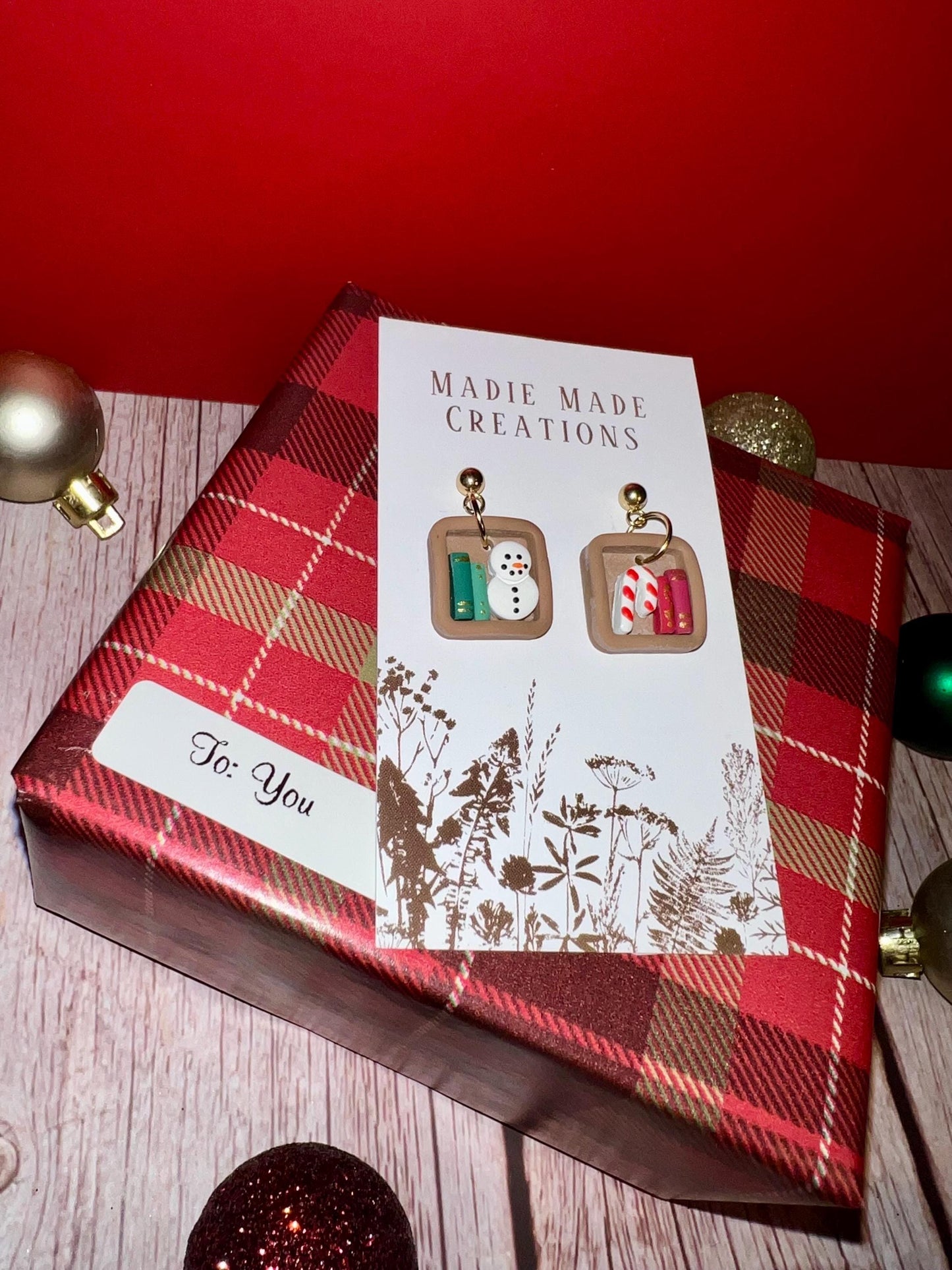 Minature Christmas Bookshelf Studs
