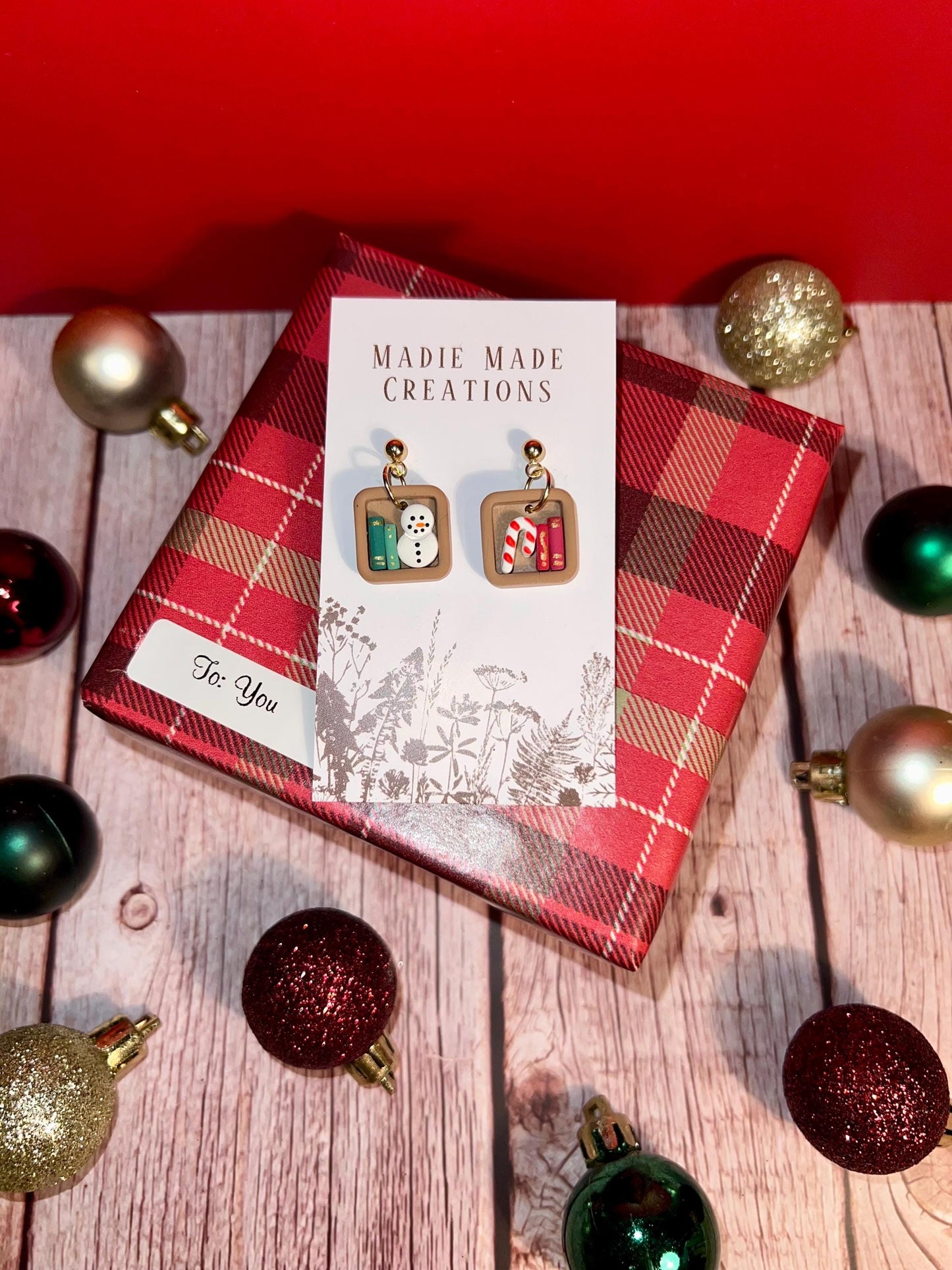 Minature Christmas Bookshelf Studs